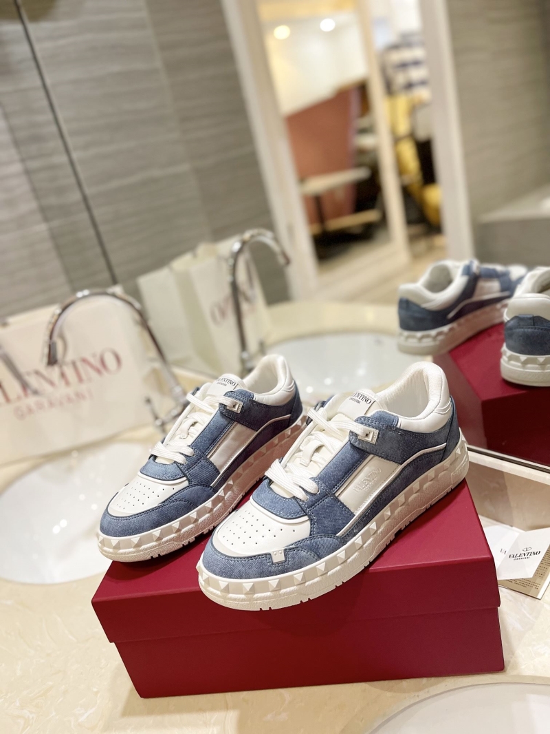 Valentino Sneakers